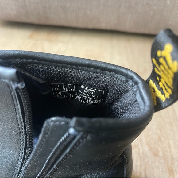 Black Dr. Martens Boots - Picture 4 of 7